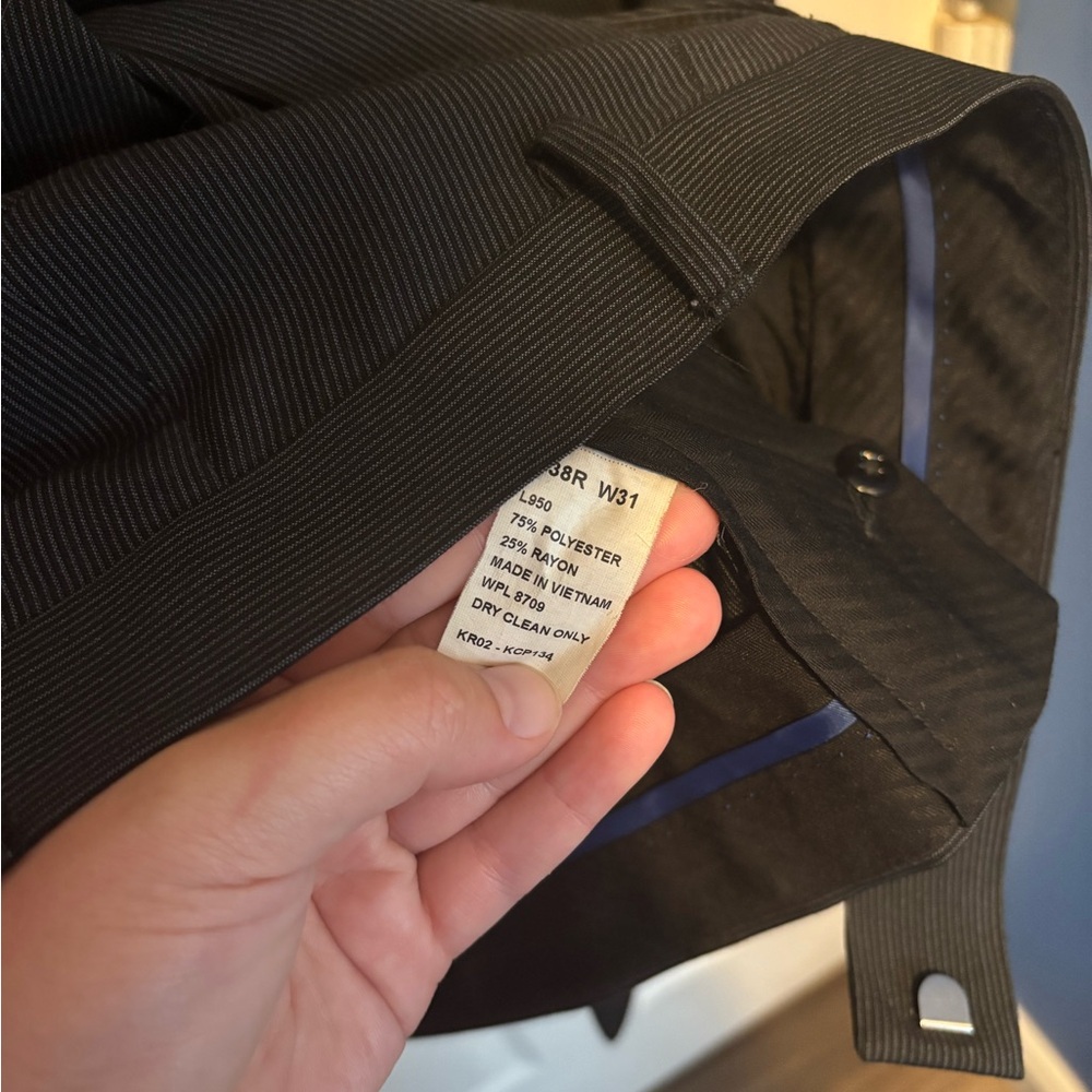 Kenneth Cole Dark Gray Men's Suit Jacket and Pants - Picture 5 of 7